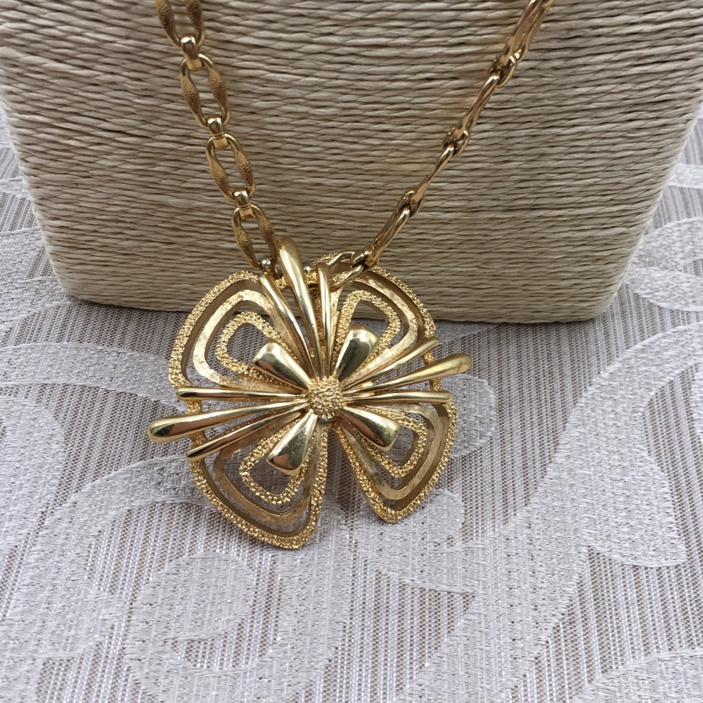 Necklace 20% off 4 items by